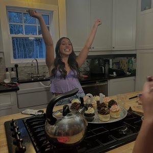 Meet your Posher, Marion